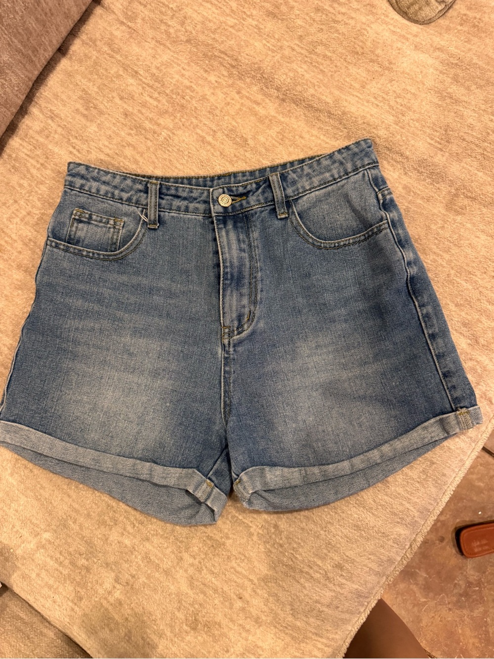 SHEIN Light Blue Rolled-Hem Denim Shorts